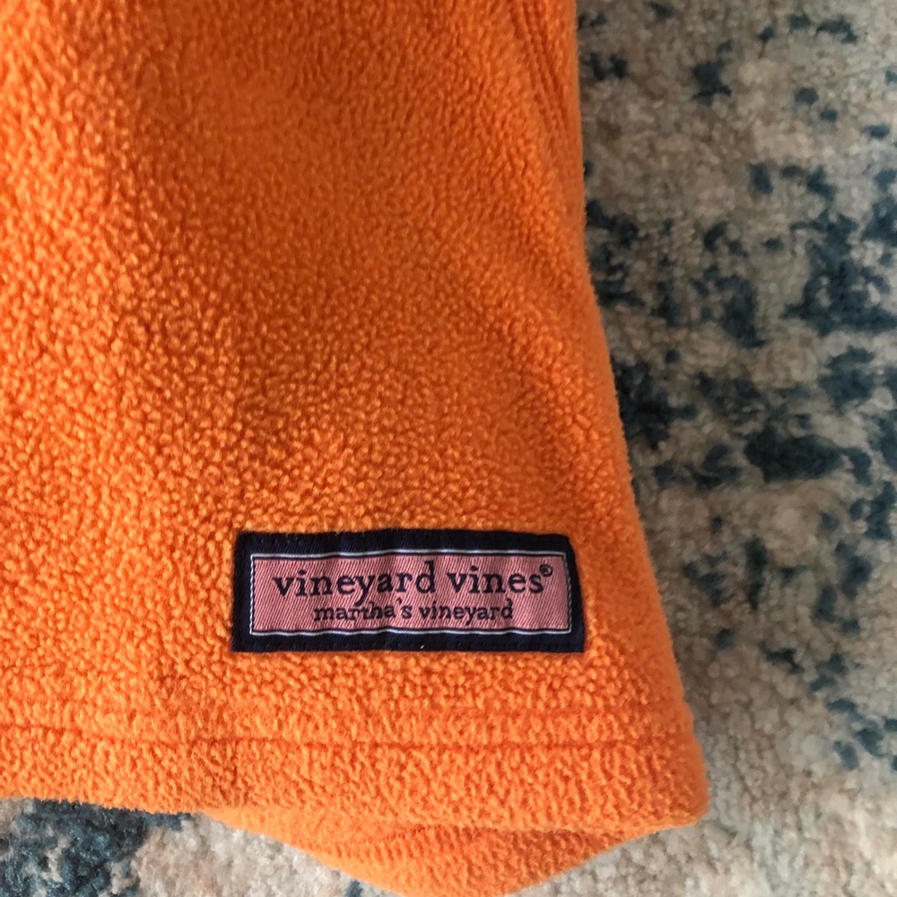 vineyard vines fleece pullover
